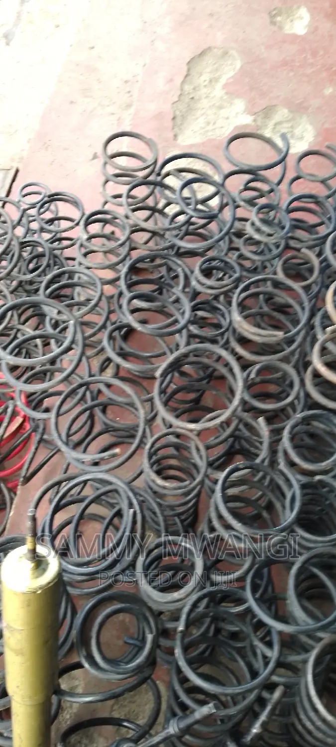 Nissan Heavy Duty Coil Springs for Ground Clearance Ex 