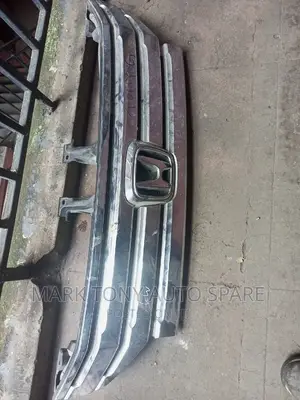 Honda Stepwagon 2012 Grill