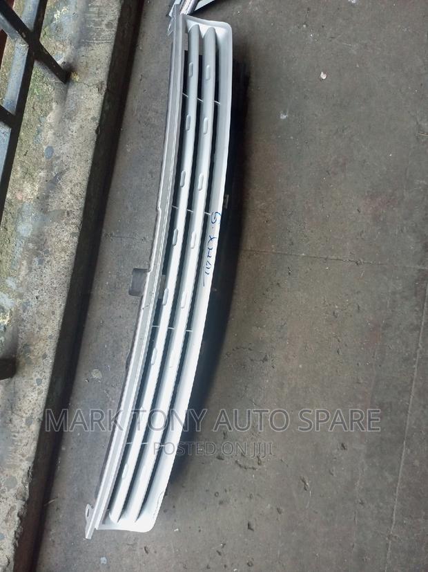 Toyota Porte 2007 Grill