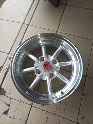 Datsun 14 Inch Rims Banana Set