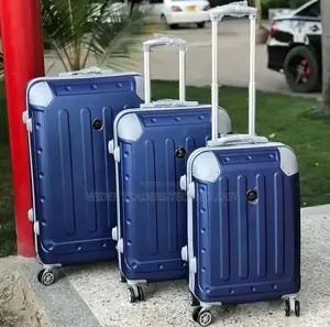 3 in 1 Luxurious Fibre Suitcase
Zipper Closure