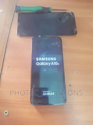 Smartphone Repair (Done as You Wait)