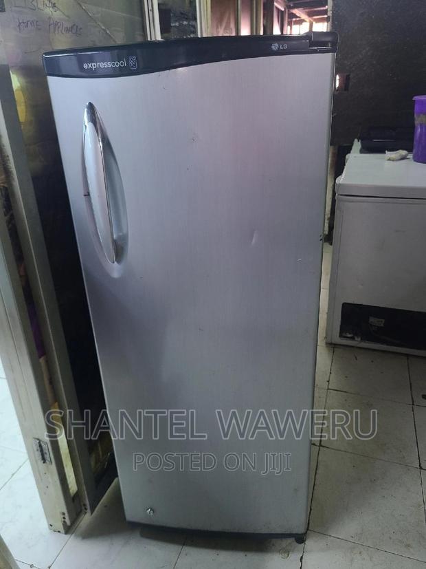 Lg Single Door Fridge - thumbnail 2