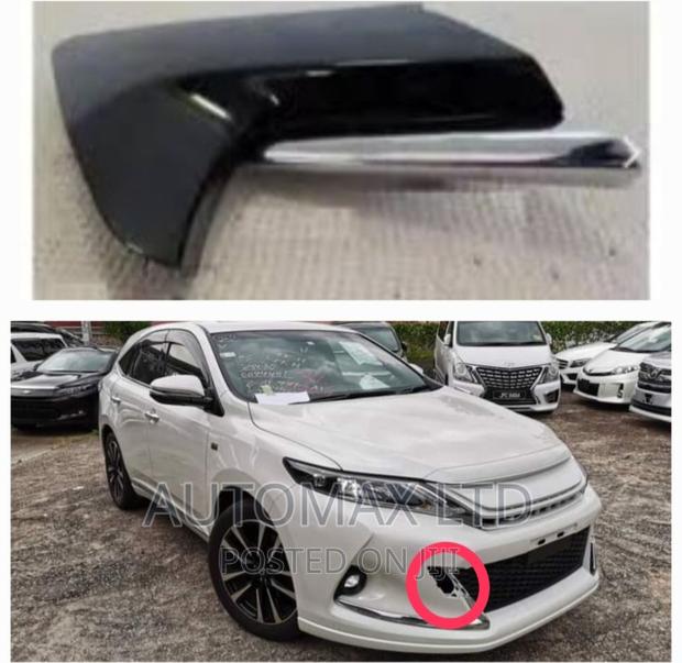 Toyota Harrier Gs, Gr Sport Front Towing Hook Eye Cover Oem,
