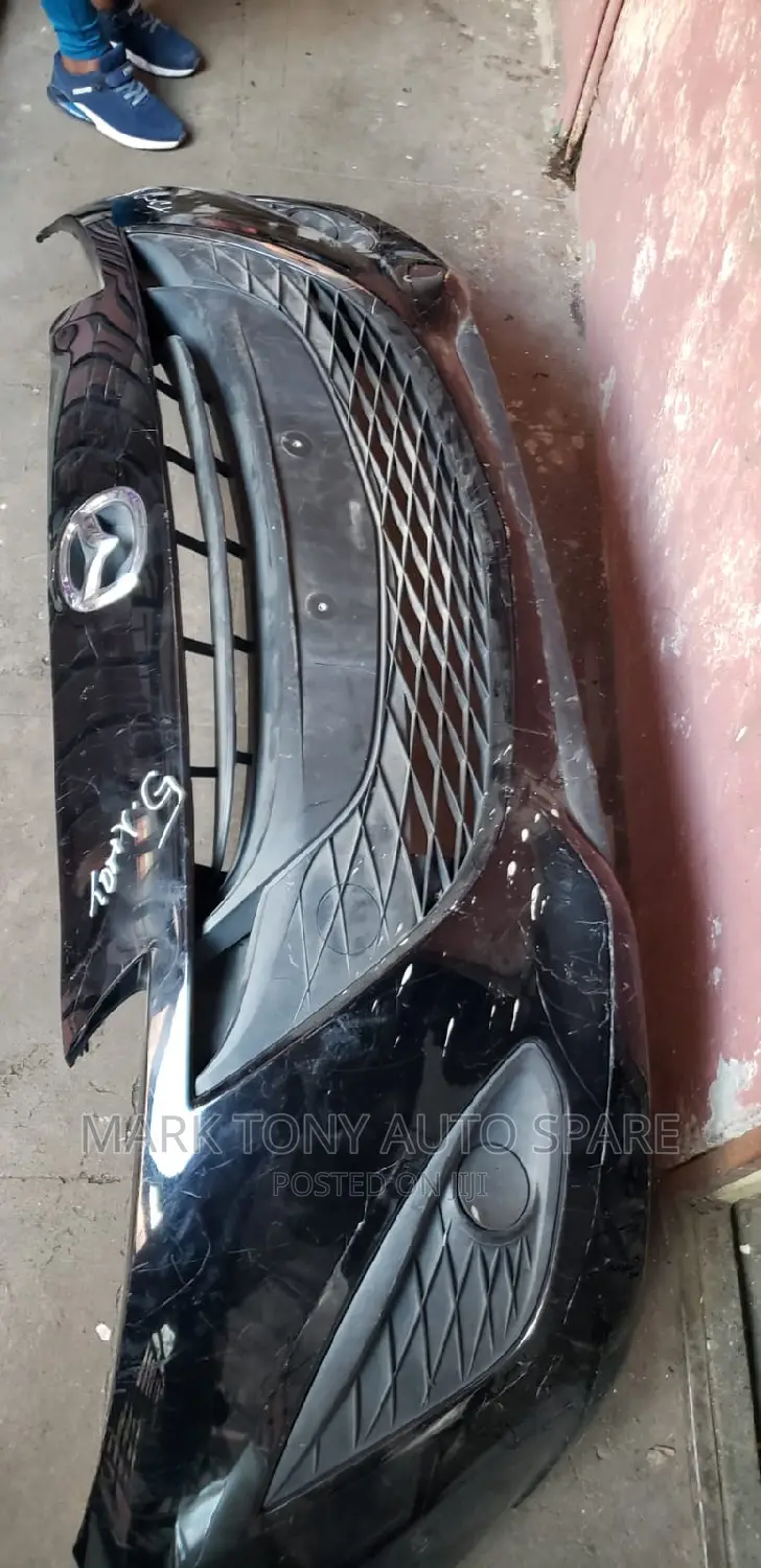 Mazda Premacy 2012 Front B