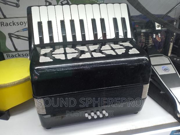 8 Bass Accordion - main view