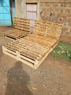 Pallet Bed- 4*6 Detachable and Blazed Pallet Bed. (#SL024)