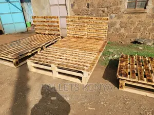 Pallet Bed- 4*6 Detachable and Blazed Pallet Bed. (#SL066 )