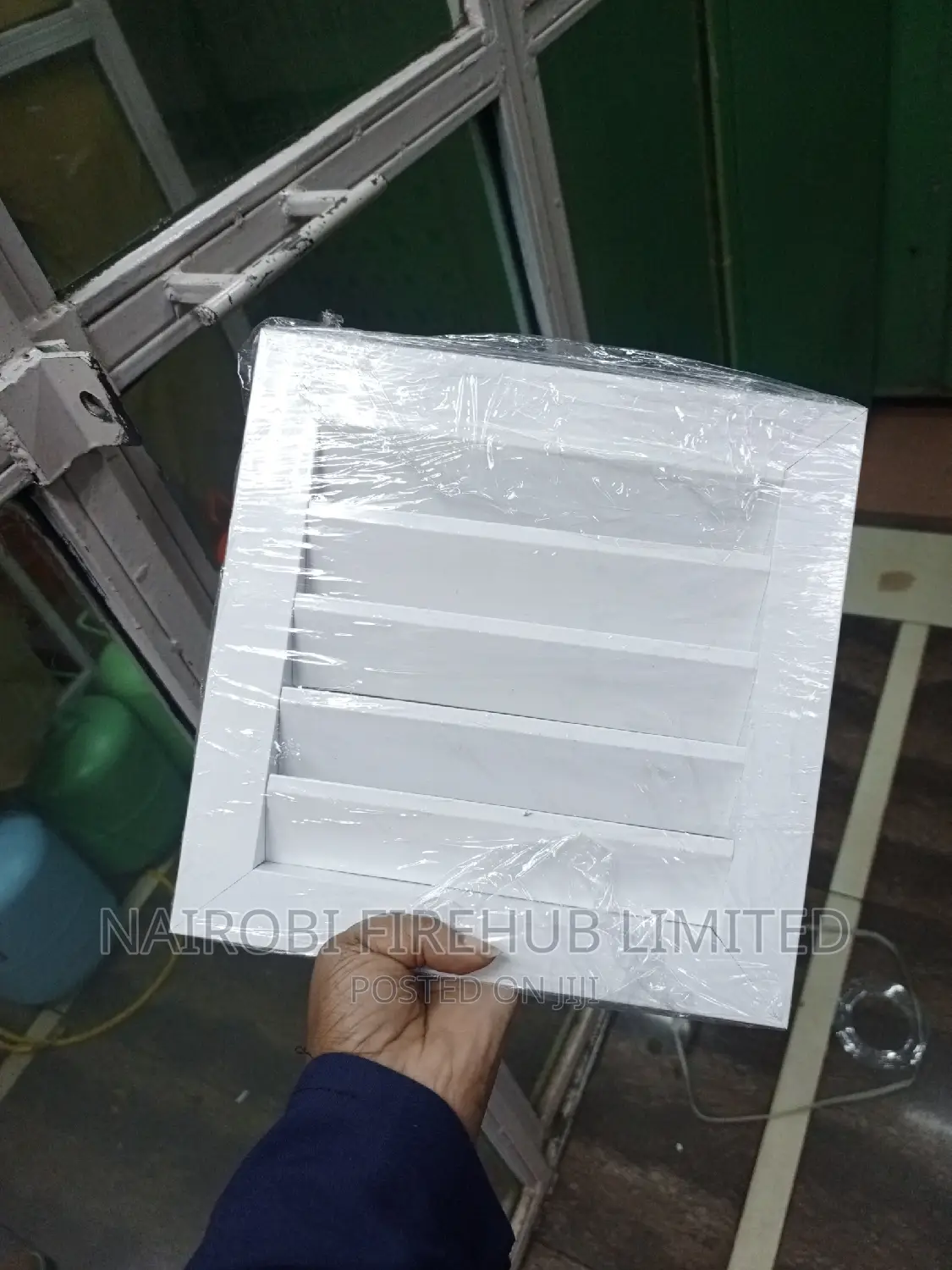 Louver 200x200