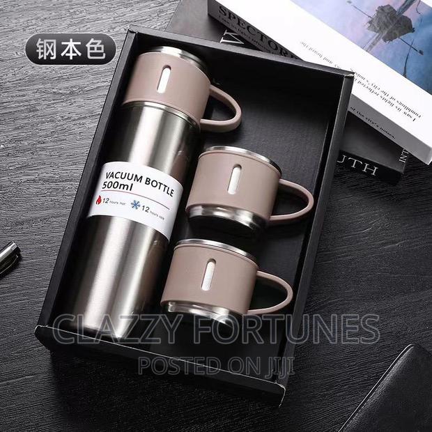 500ml Thermo Cup Set With Extra 2 Cups and a Gift Bag - thumbnail 4
