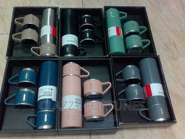 500ml Thermo Cup Set With Extra 2 Cups and a Gift Bag - thumbnail 5