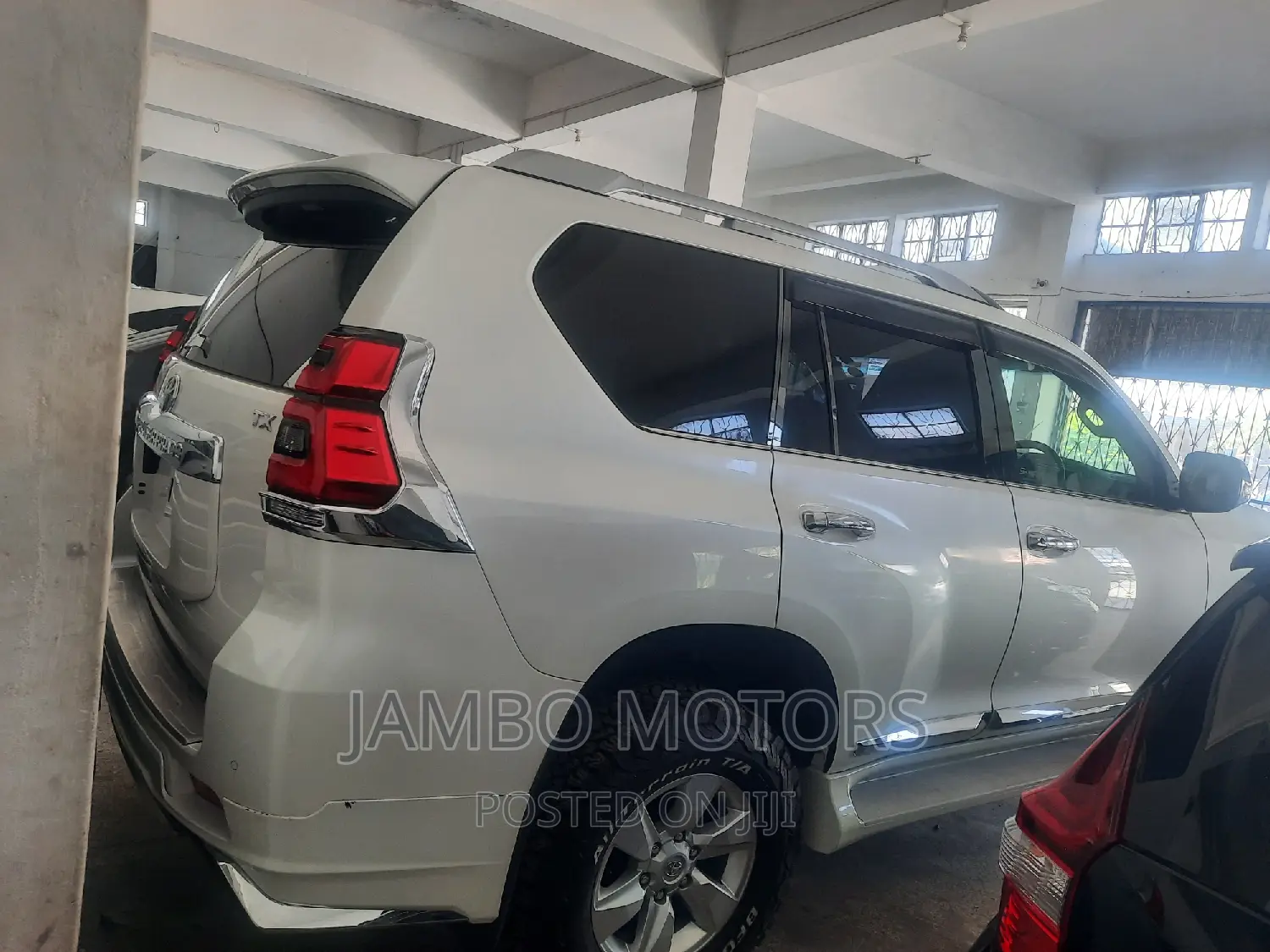 Toyota Land Cruiser Prado 2.8 2017 Silver