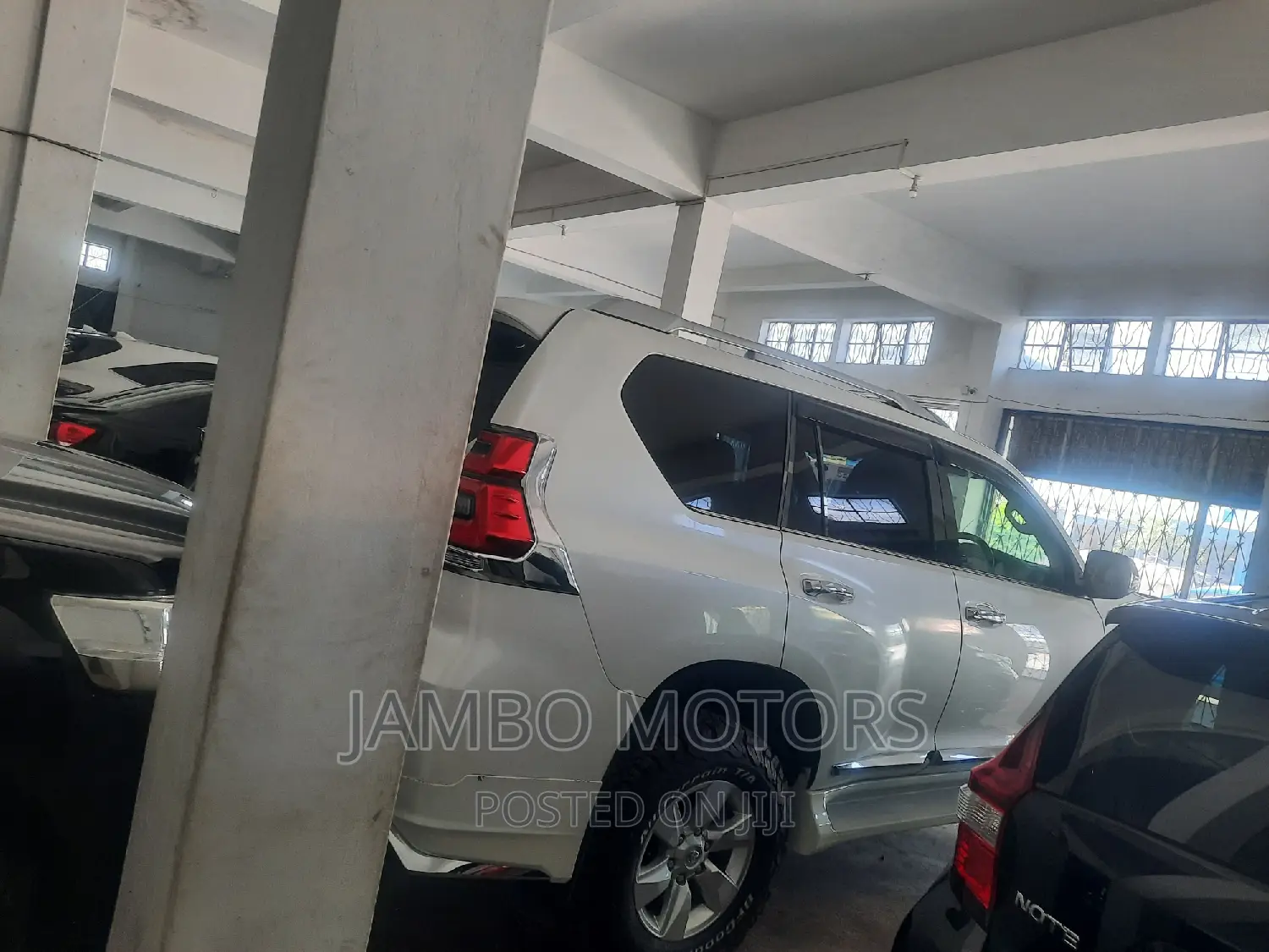 Toyota Land Cruiser Prado 2.8 2017 Silver