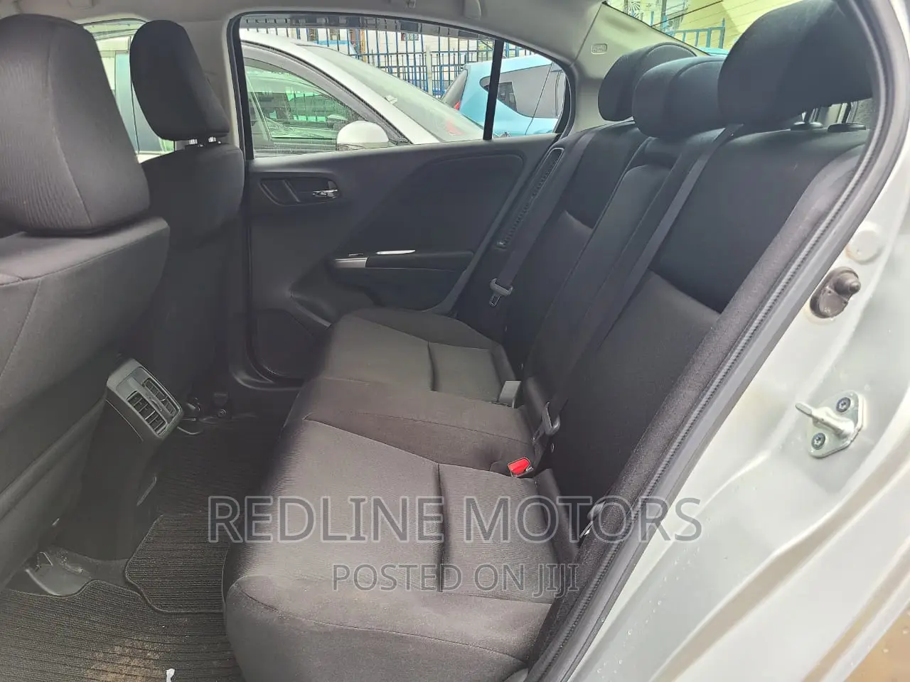 Honda Grace 2016 Silver