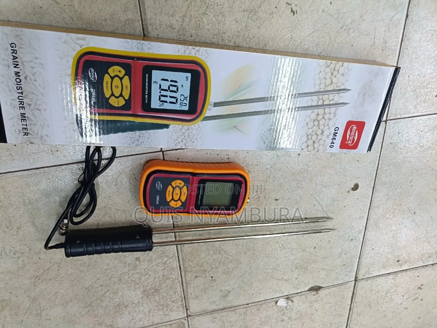 Digital Moisture Meter/ Tester