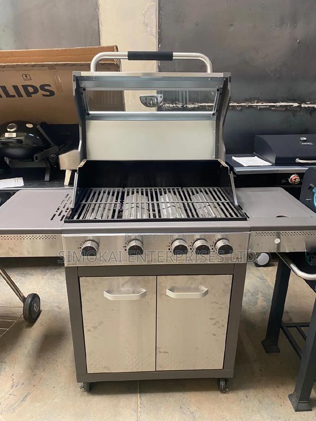 Gas 5 Burner Barbecue/Grilling - main view