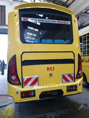 New Isuzu Std 4240 2023 Yellow
