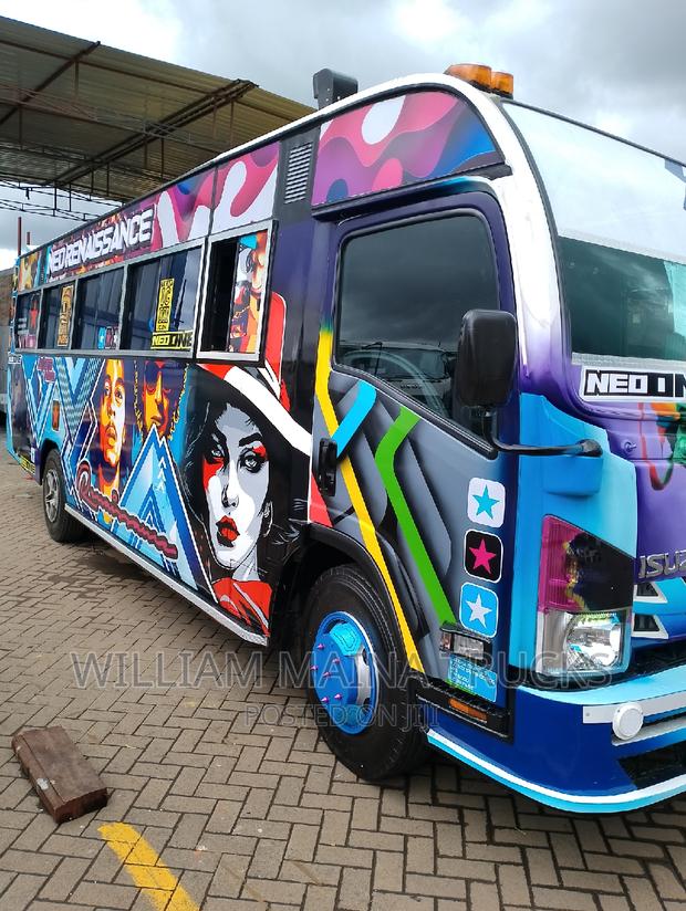 New Isuzu Executive Bus 2023 Blue - thumbnail 5