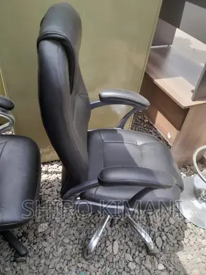 Chairs Exuk Office
