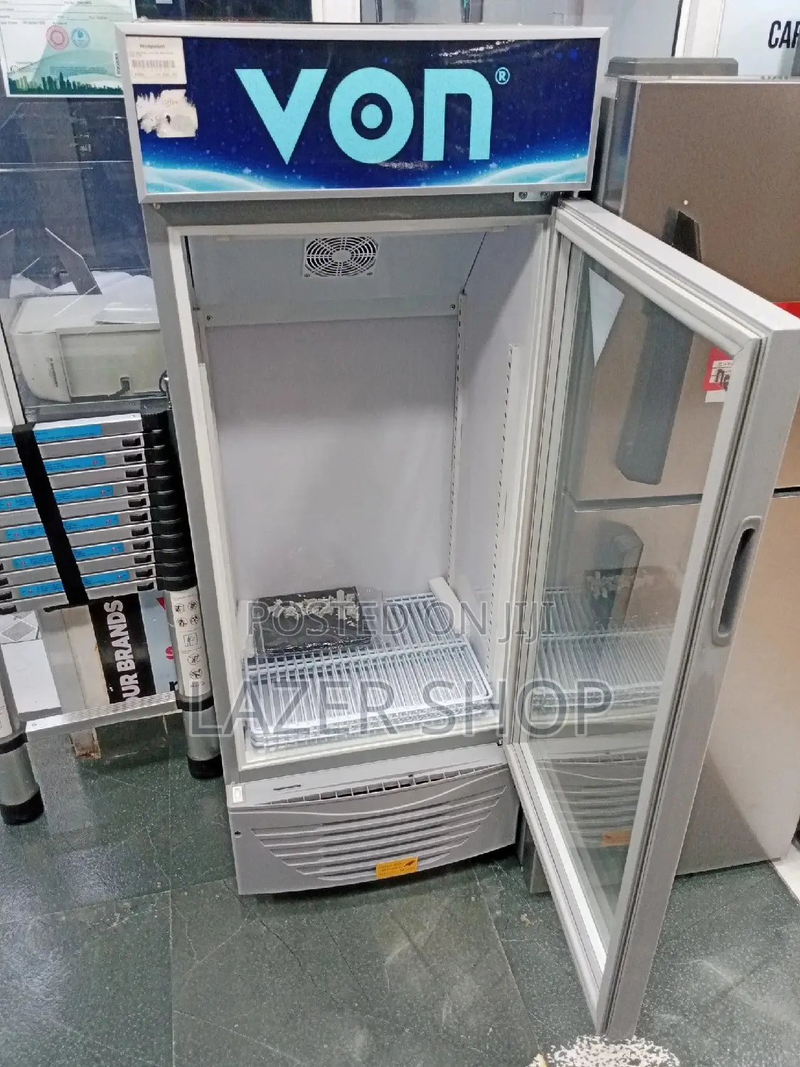 158L Display Fridge