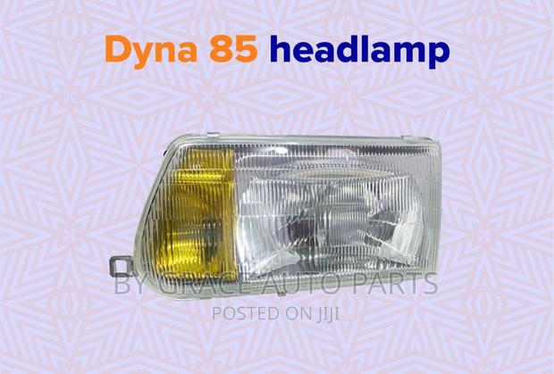Headlamp Toyota Dyna 85.