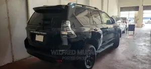 Toyota Land Cruiser Prado 2016 Black