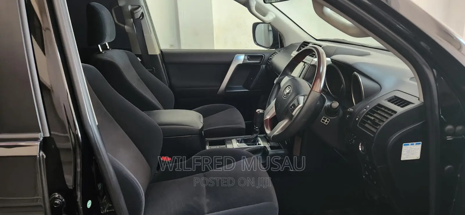 Toyota Land Cruiser Prado 2016 Black