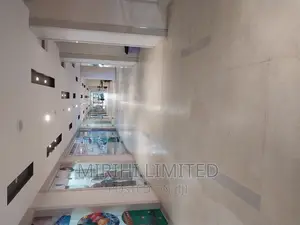 Diamond Plaza Shops to Let