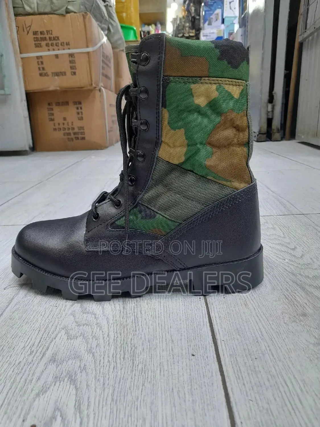Black / Camouflage Siwar Boots