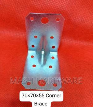 70*70*55 Strong Corner Brace - main view