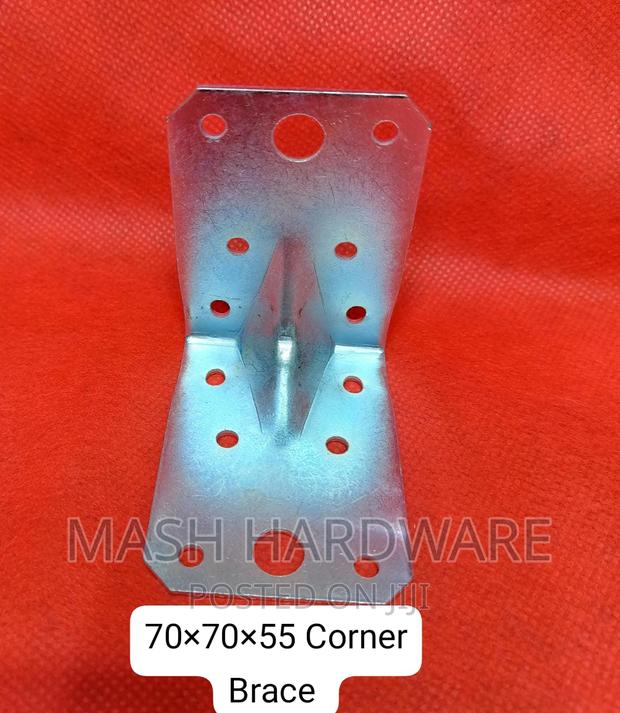 70*70*55 Strong Corner Brace