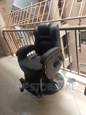 Strong Adjustable Barber Chairs - thumbnail 2