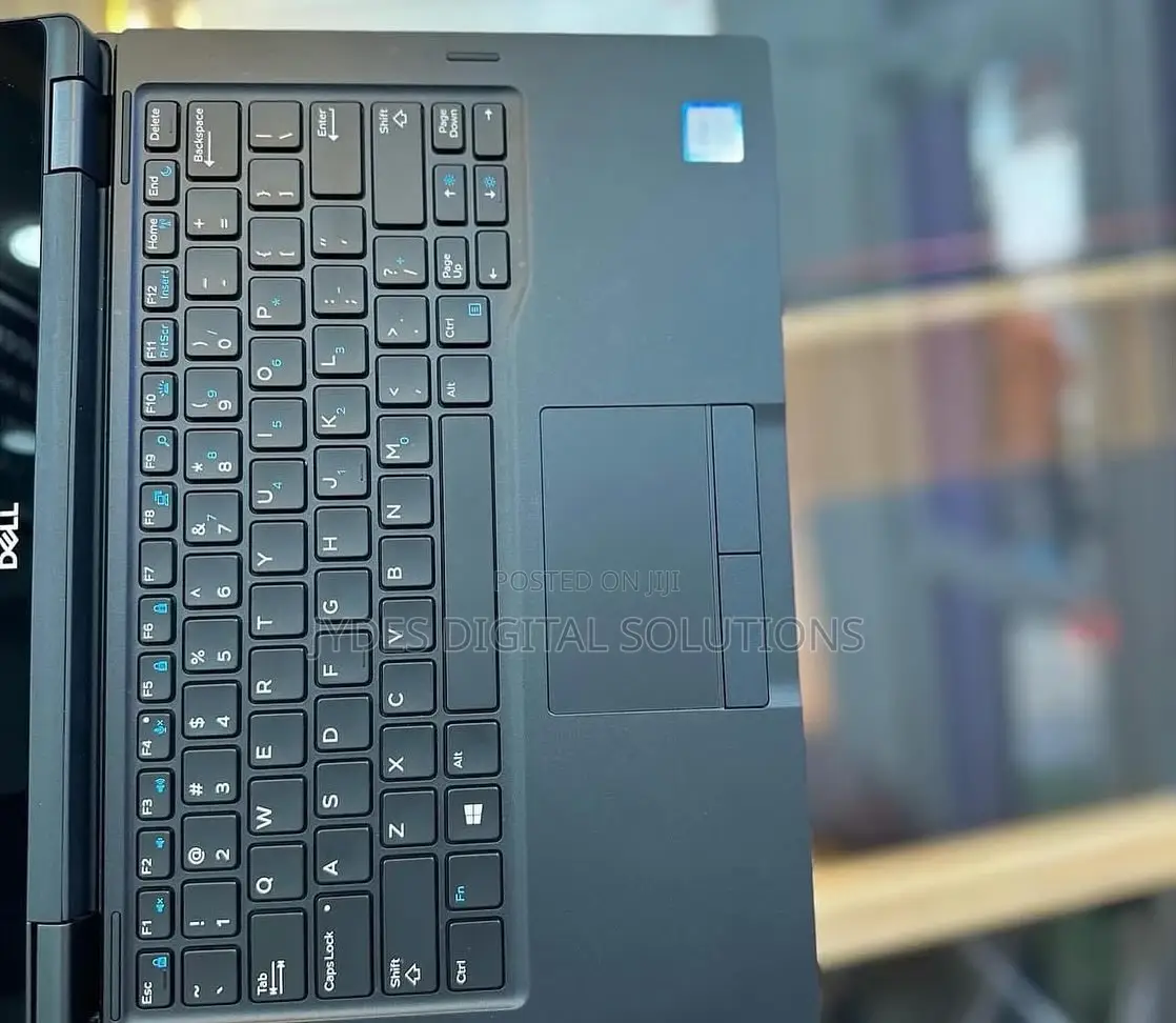 Laptop Dell Latitude 7390 16GB Intel Core I7 SSD 256GB