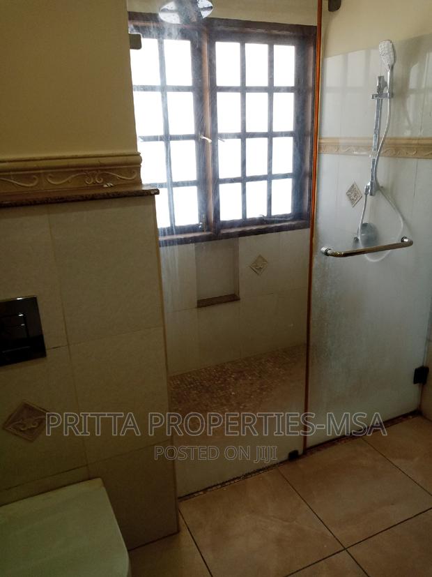 5bdrm Mansion in Affluent Nyali for rent - thumbnail 11