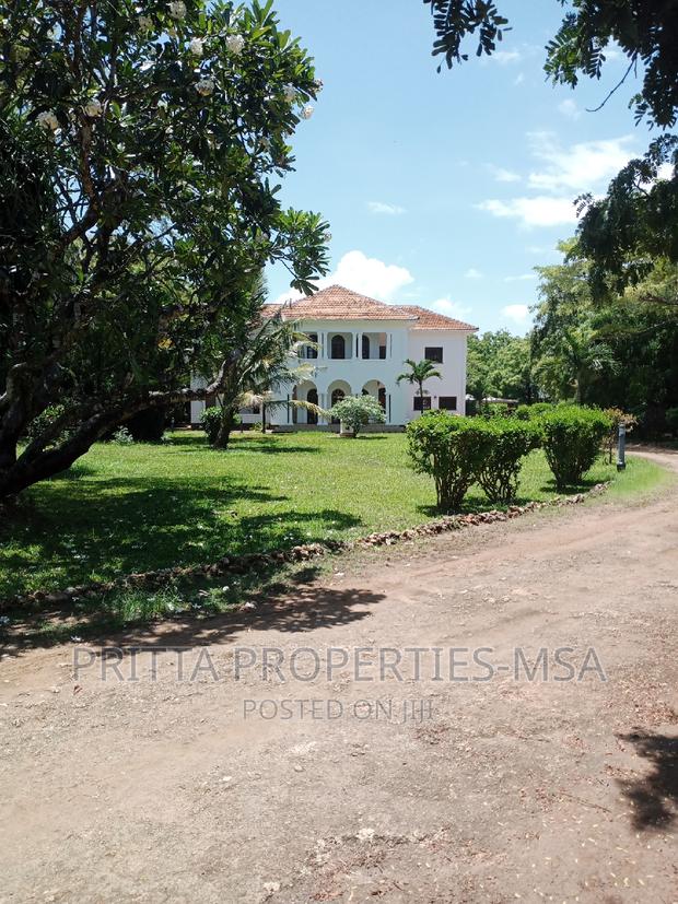 5bdrm Mansion in Affluent Nyali for rent - thumbnail 4