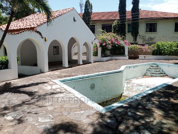 5bdrm Mansion in Affluent Nyali for rent - thumbnail 14