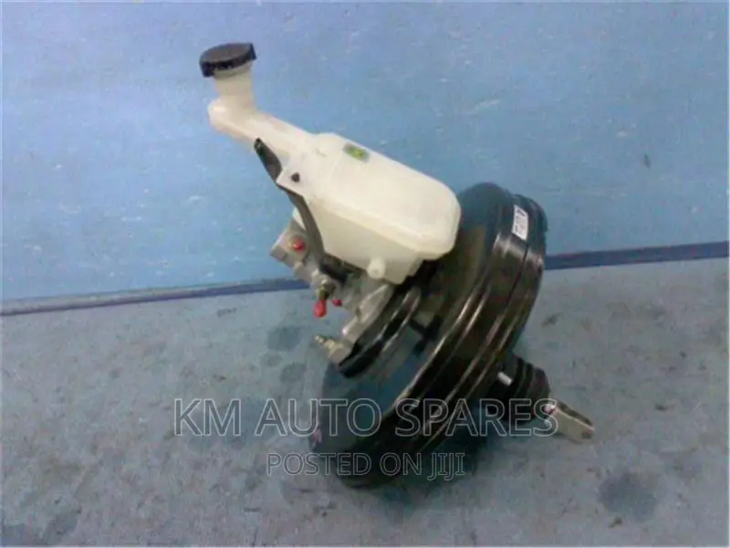 Nissan Juke Brake Booster/Master Cylinder.