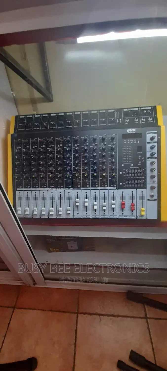 12channel BNK Powered Mixer