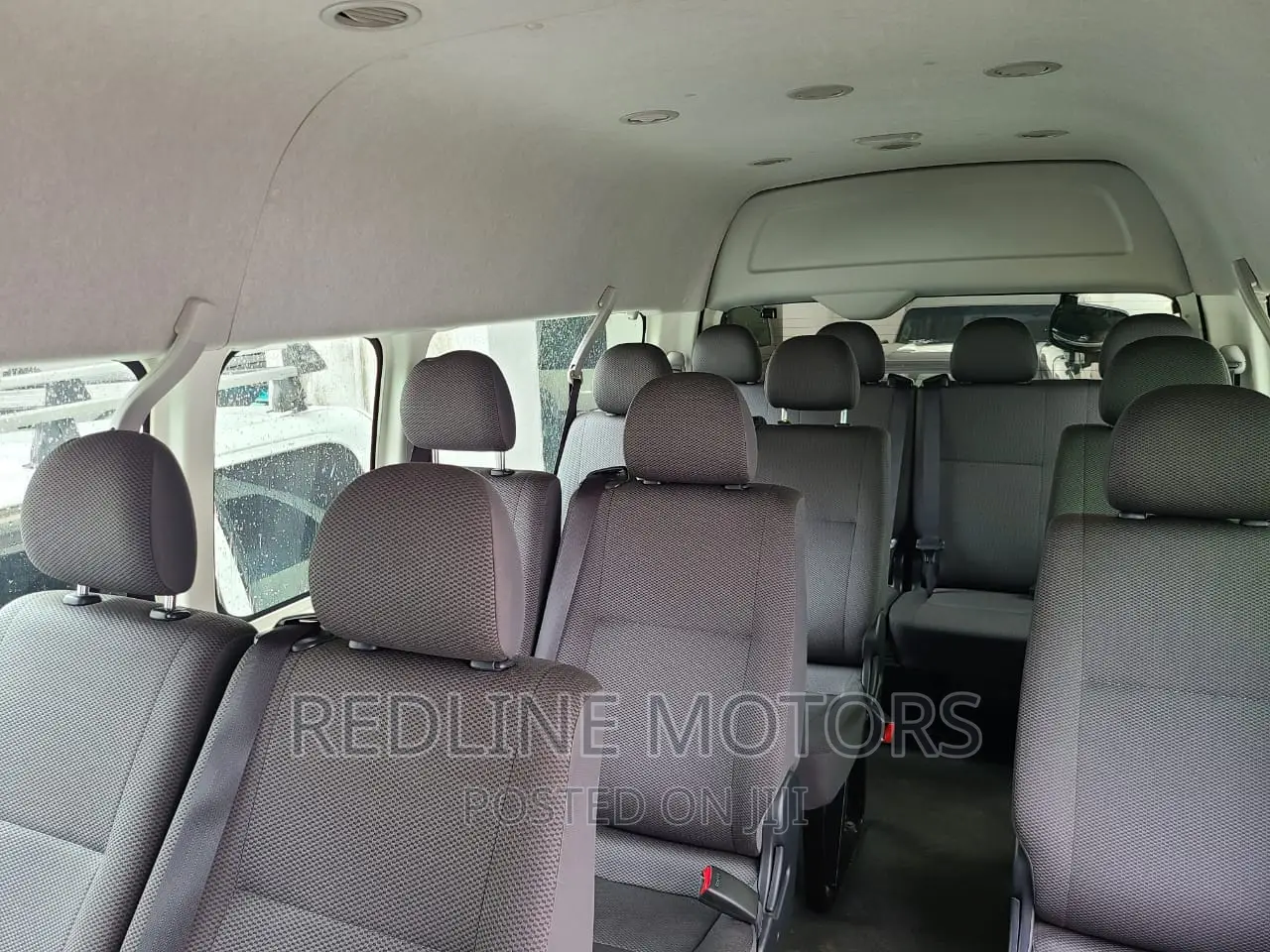 Toyota HiAce 2016 White