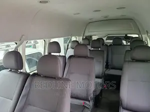 Toyota HiAce 2016 White