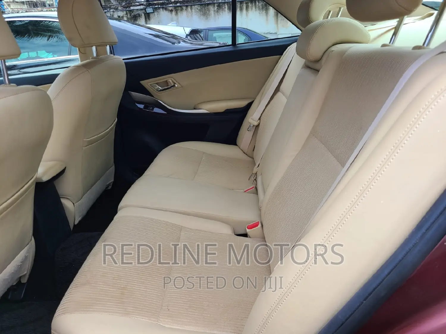 Toyota Premio 2016 Red