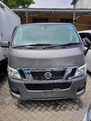 Nissan NV3500 2016 Silver