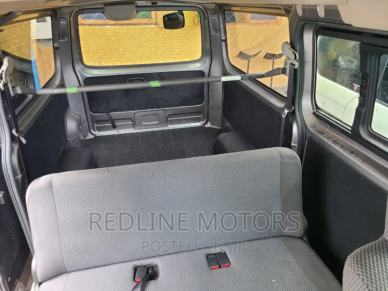 Nissan NV3500 2016 Silver