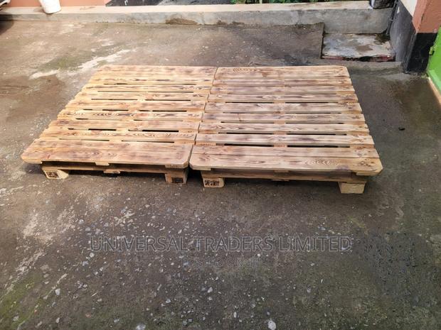 Pallet Bed - Wooden Pallets - 4*6 Pallet Bed