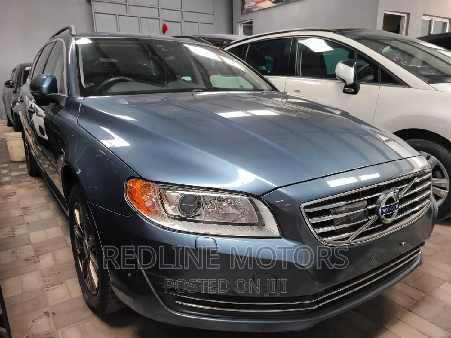 Volvo V70 2016 Blue