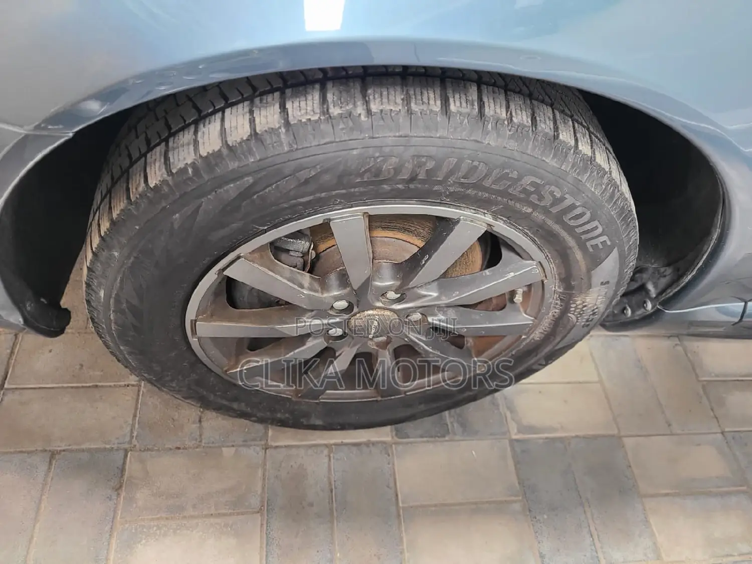 Volvo V70 2016 Blue