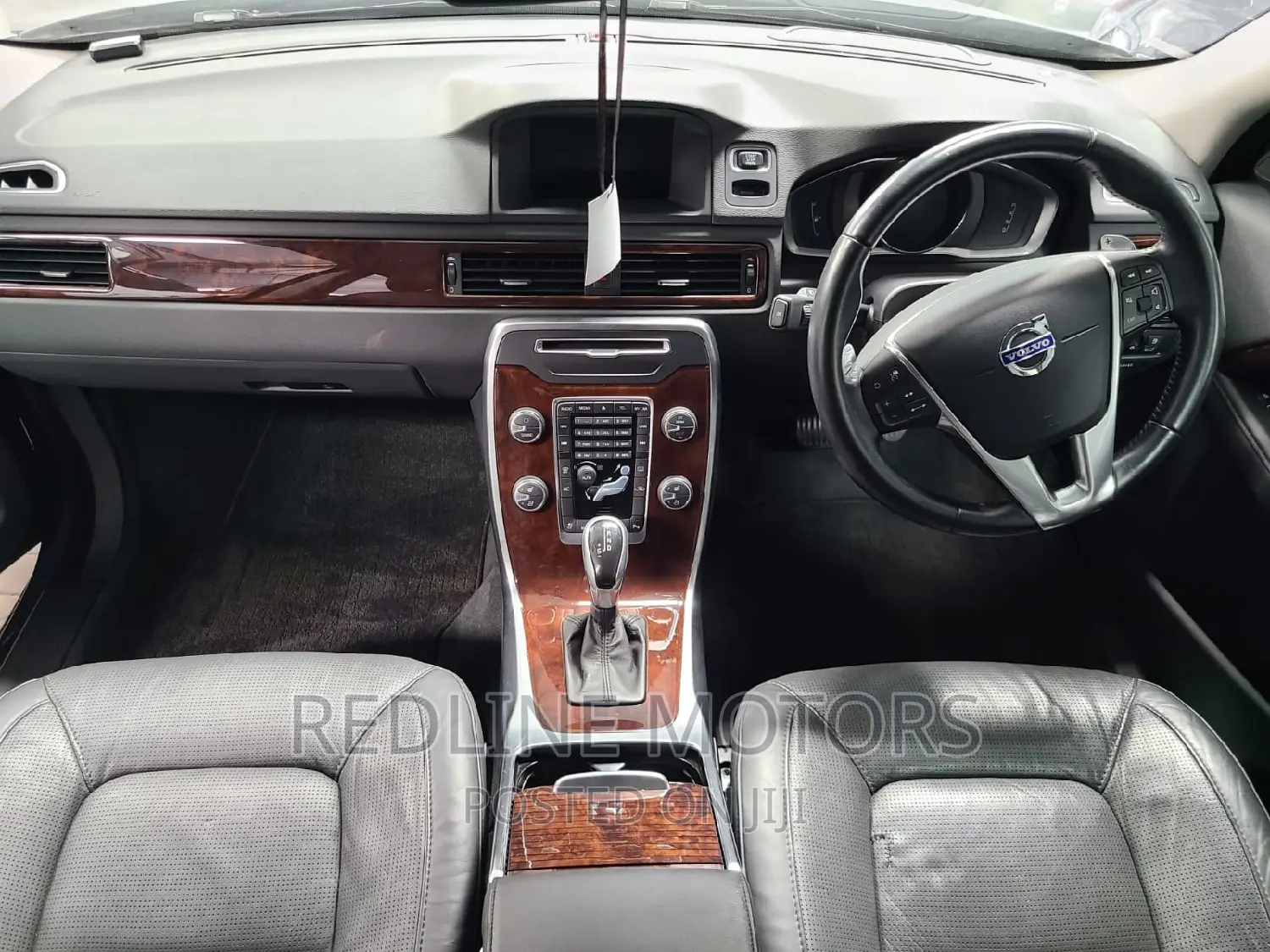 Volvo V70 2016 Blue