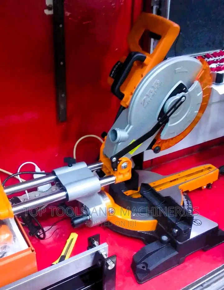 Flawless Affordable 2200w Meter Saw