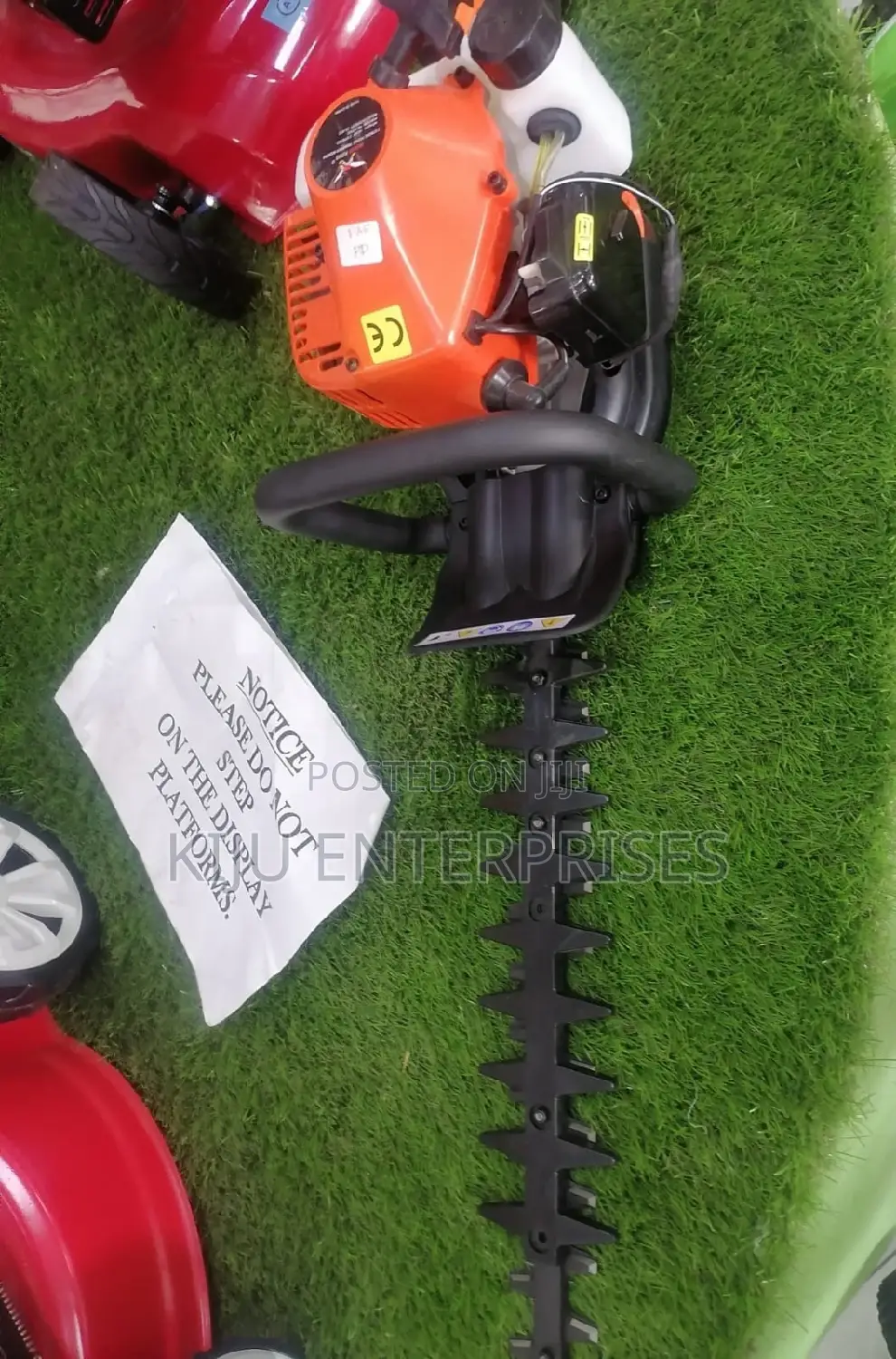 Hedge Trimmer Machines Available