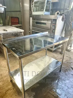 Shiny Stainless Steel Working Table